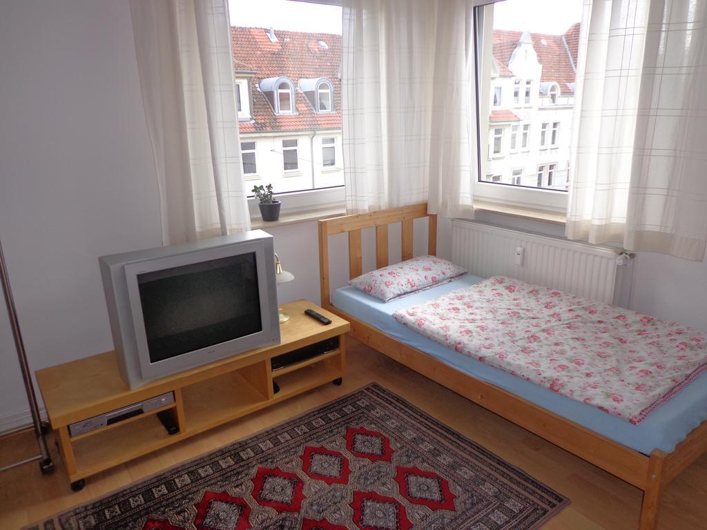 Apartments Naehe Messe - Room Agency Hanovre Chambre photo