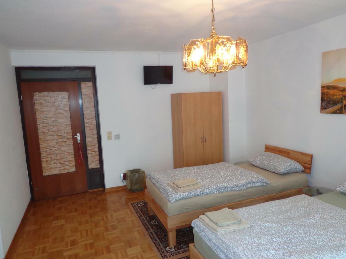 Apartments Naehe Messe - Room Agency Hanovre Extérieur photo